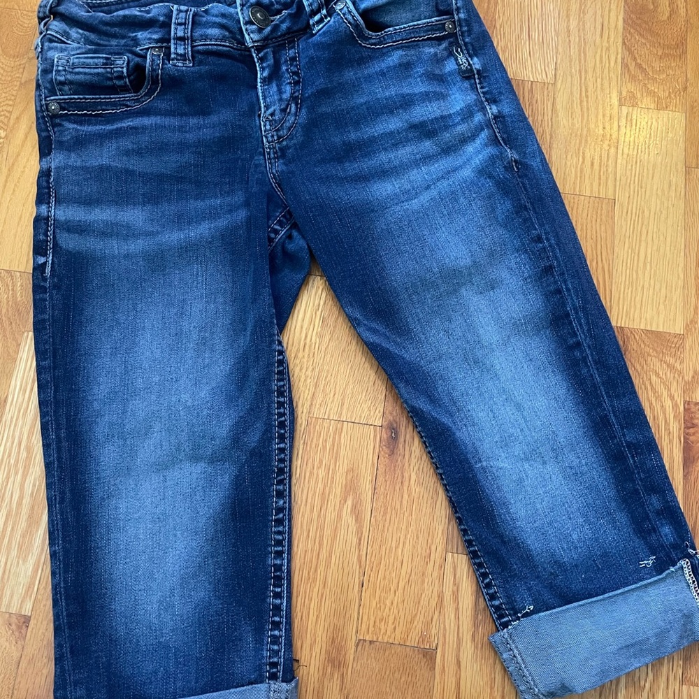 Silver Jeans Suki Cuffed Denim capris